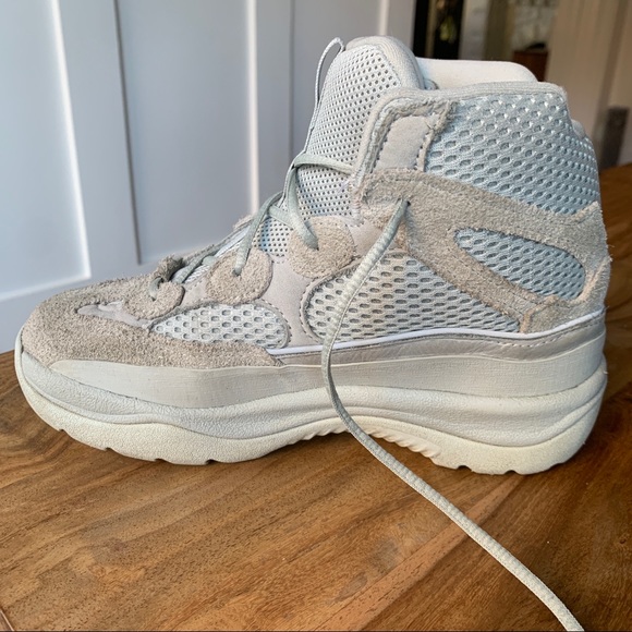 Yeezy Desert Boots - Salt - Picture 6 of 14